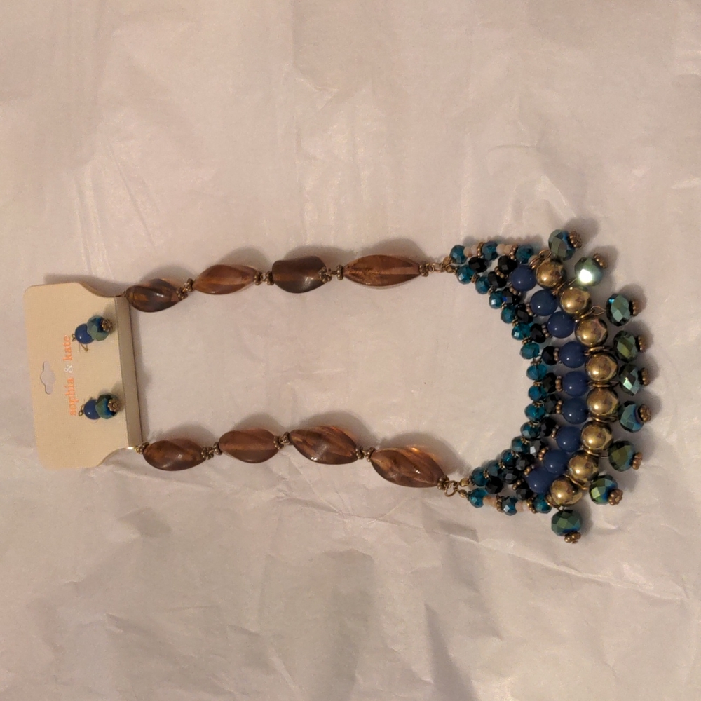 NWT necklace